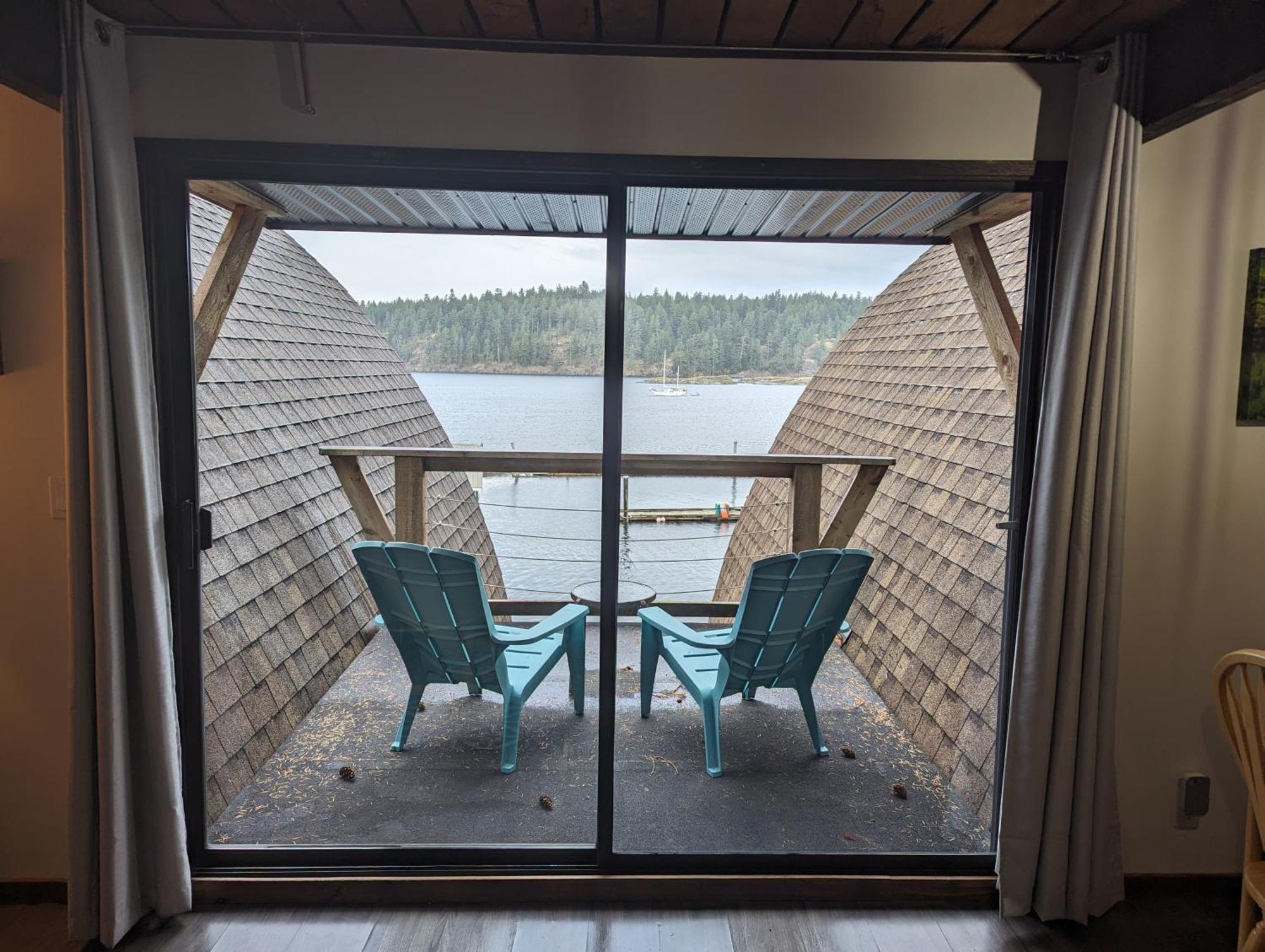 Jade Resort-Oceanfront Suites In Gowlland Harbour Heriot Bay ภายนอก รูปภาพ