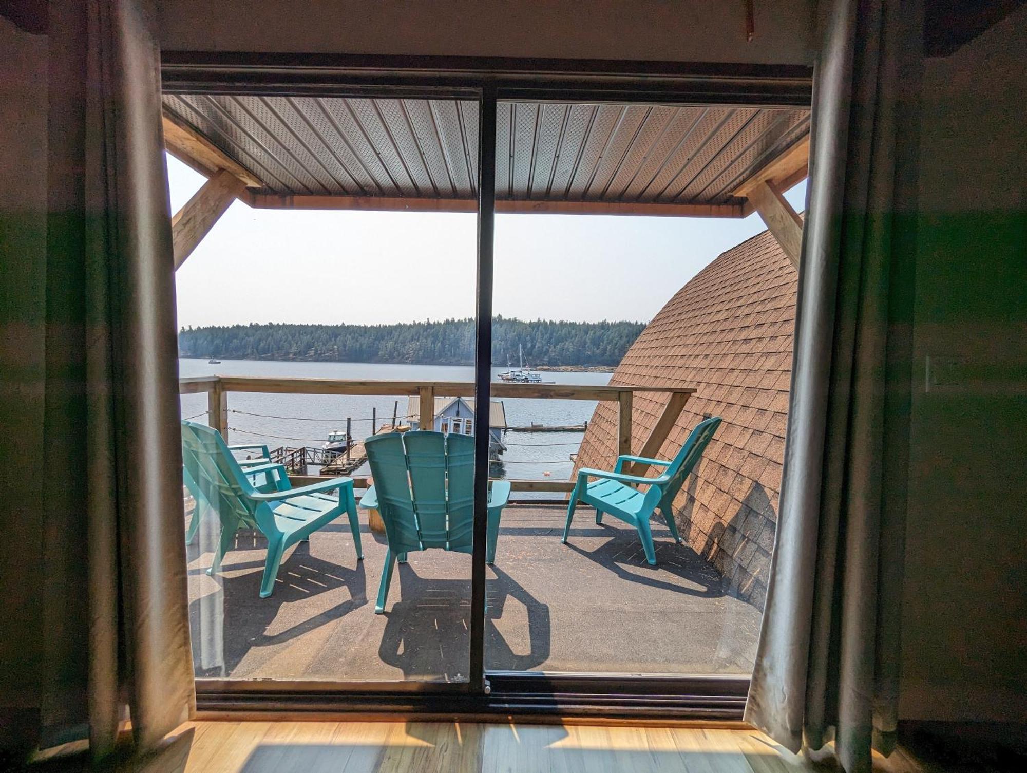 Jade Resort-Oceanfront Suites In Gowlland Harbour Heriot Bay ภายนอก รูปภาพ